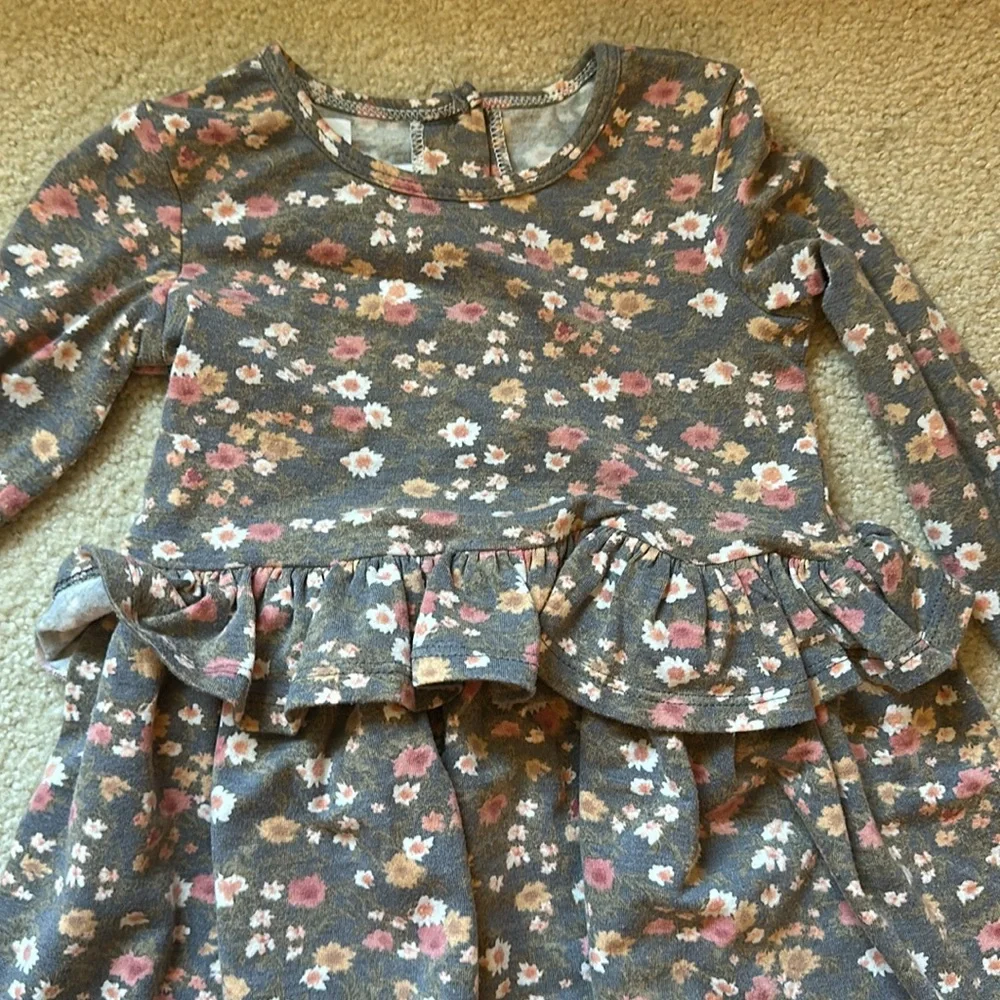 Fall dresses - Picture 3 of 4